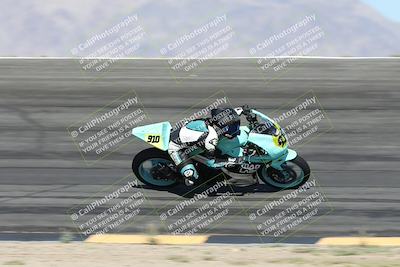 media/May-10-2025-Race Pace (Sat) [[db32fef2da]]/Vested/3-Bowl Set 1 (9am)/